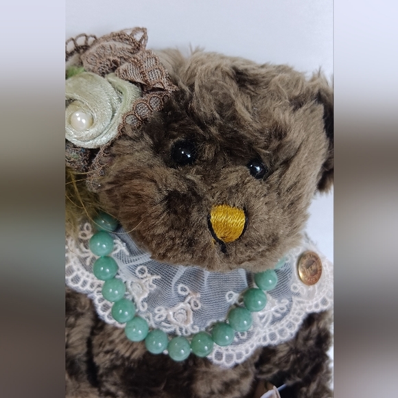 LIZBETH POWER BEAR OF SUCCESS PICKFORD BEARS BRASS BUTTON 9" - Picture 8 of 8